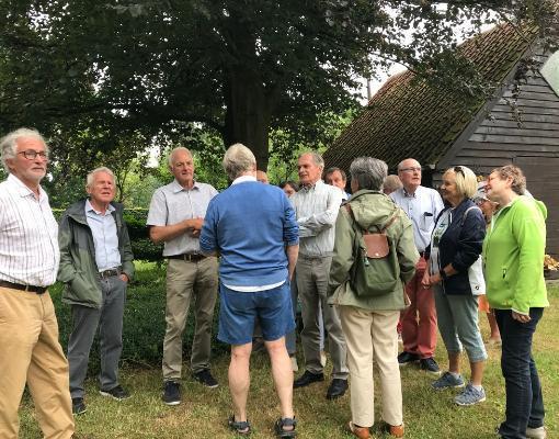 Community bezoekt tuin van het Meirlaenhof